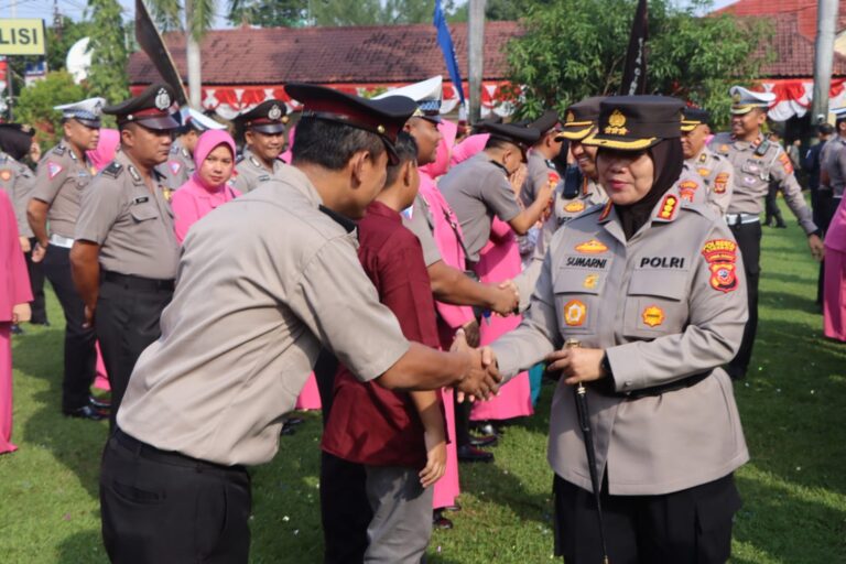 Kapolresta Cirebon Pimpin Upacara Korps Rapot Kenaikan Pangkat Periode Juli 2024