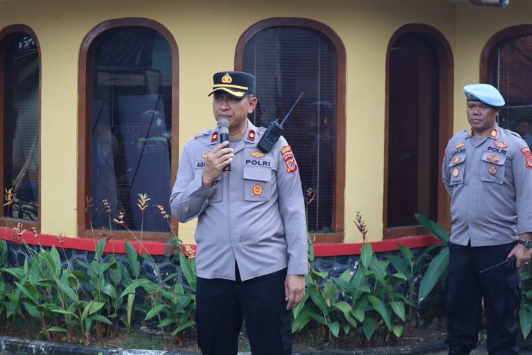 Wakapolres Majalengka Pimpin Apel Kesiapan Pengamanan Aksi Unjuk Rasa di Kantor Bawaslu