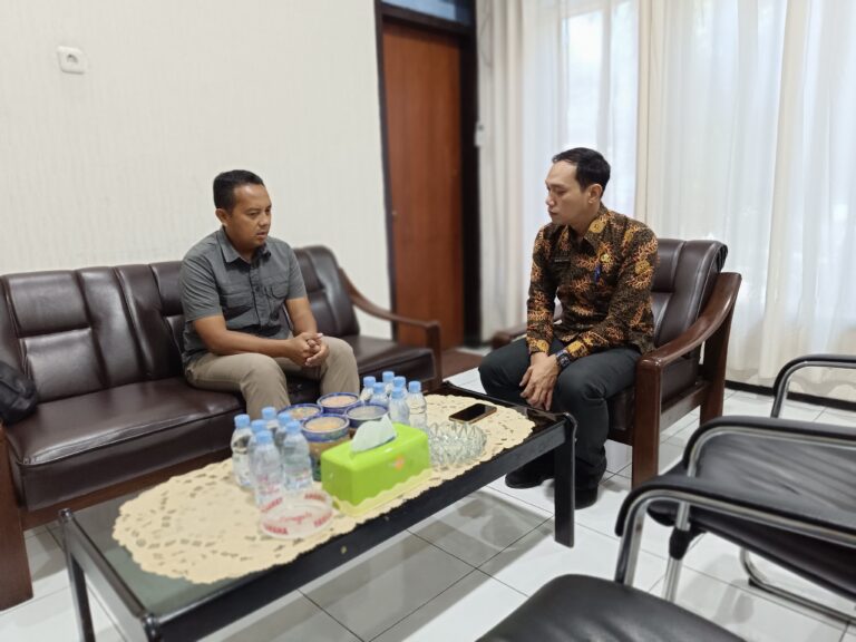 Jaga Kenyamanan dan Estetika Lingkungan, Lapas Kediri Jalin Sinergi dengan DLHKP Kota Kediri