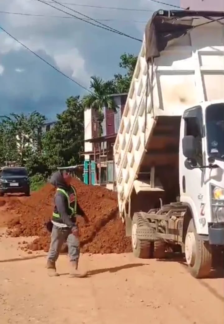 PT. Tesar Catur Nusa Diduga Tampong Cuary Tanah Ilegal Yang Tidak Memiliki Izin Yang Sah Dari Pemerintah.