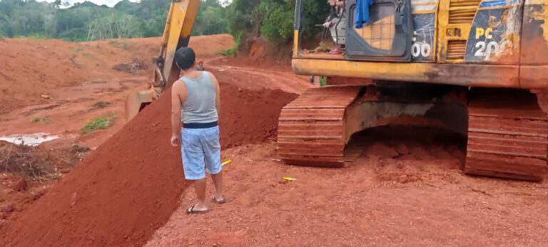 Masih Marak Praktik Galian C Diduga Tidak Kantongi Izin Beroperasi Di Wilayah Kecamatan Cempaga Pihak Terkait Terkesan Tutup Mata.