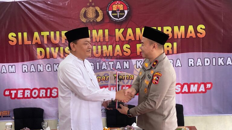 Menjaga Keutuhan Indonesia, Divisi Humas Polri Melaksanakan Kontra Radikal di Jawa Tengah