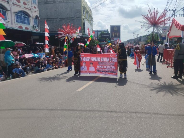 Polres Bintan Terjunkan Personil Pengamanan Pawai Nusantara Peringati HUT Kemerdekaan RI Ke 79.