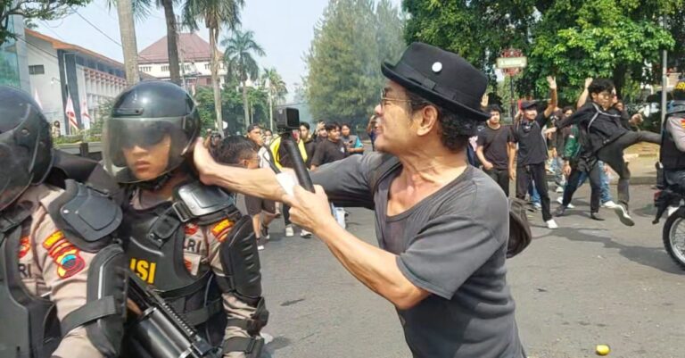 Jaga Kedamaian, Lindungi Fasilitas Publik; Seruan Kabid Humas Polda Jateng Kepada Massa Pendemo