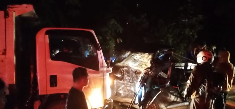 Dua Mobil Terlibat Kecelakaan di Jalan Trans Kalimantan Sandai, Dua Orang Meninggal Dunia