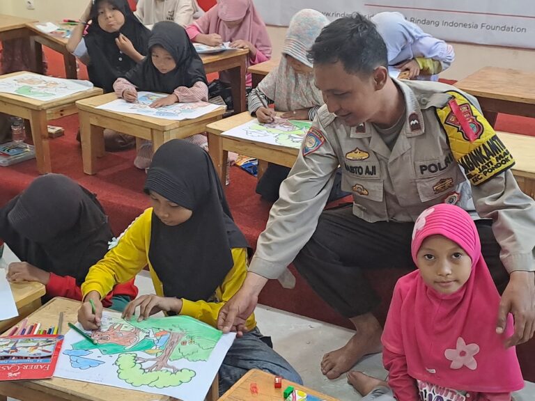 TNI dan Polri Menghadiri Lomba Mewarnai Dalam Rangkaian Peringatan Milad ke-14 Yayasan Rindang Indonesia