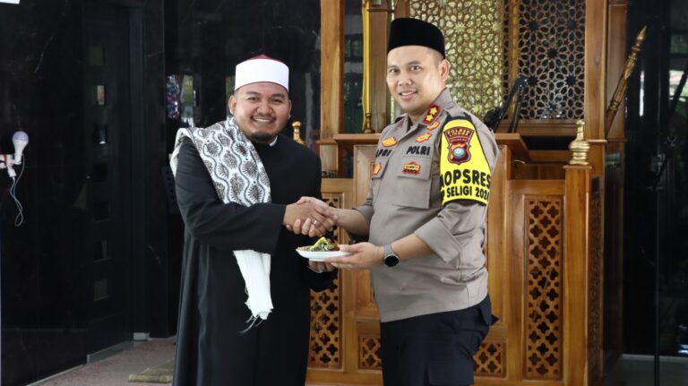 Alunan Merdu Ayat-ayat Alquran Santri BAITUL QUR’AN awali Khatam Quran di Peringatan Maulid Nabi Muhammad SAW 1446