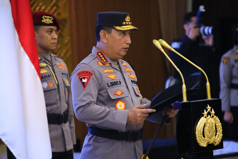 Kapolri Pimpin Pelantikan Sejumlah Kapolda dan Pengukuhan 2 Jabatan Baru di Polri