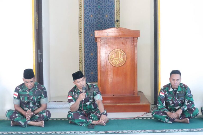 Personel Kodim 1204/Sanggau Gelar Doa Bersama Peringati HUT TNI ke-79.