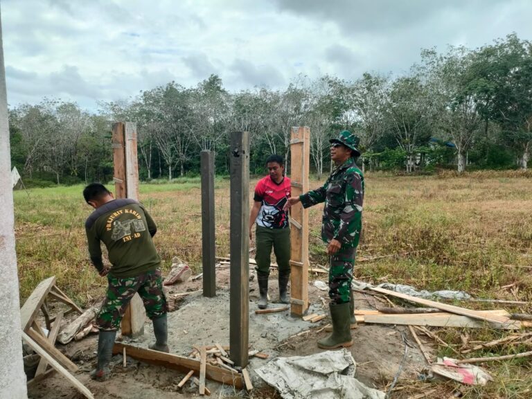 Pembuatan Sumur Bor Dan Penampungan Air Dalam Program TMMD Imbangan Ke 122 Kodim 1209/Bky