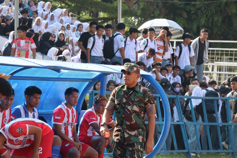 Penutupan Open Turnamen Sepak Bola Dandim 1013/Mtw Dan Kapolres Cup Dalam Rangka Memeriahkan HUT TNI Ke – 79 Tahun 2024