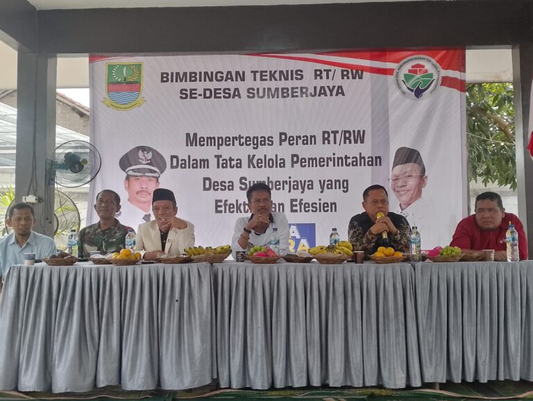 Desa Sumber Jaya Tambun Selatan Menggelar Bimtek RT dan RW