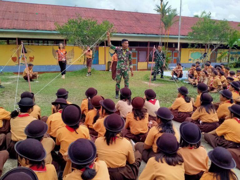 Satgas Yonzipur 5/ABW Bangkitkan Semangat Dan Bangun Jiwa Nasionalisme Mela