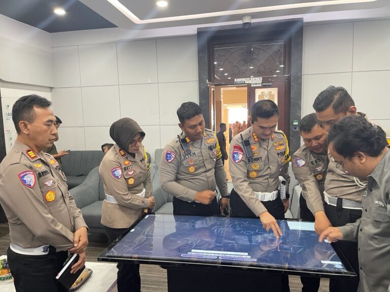 Polda Jateng Siapkan Rekayasa Lalu Lintas; Amankan Penyambutan Purna Tugas Mantan Presiden ke 7 Ir. Jokowi