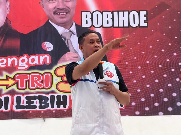 Deklarasi Go-Tri di Bekasi: Tri Adhianto Siapkan 1.000 Anak untuk Belajar ke Luar Negeri