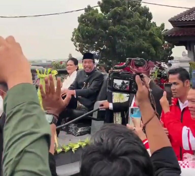 Pengamanan Polda Jateng Optimal, Warga Solo Tunjukkan Antusiasme Luar Biasa Menyambut Ir. Jokowi