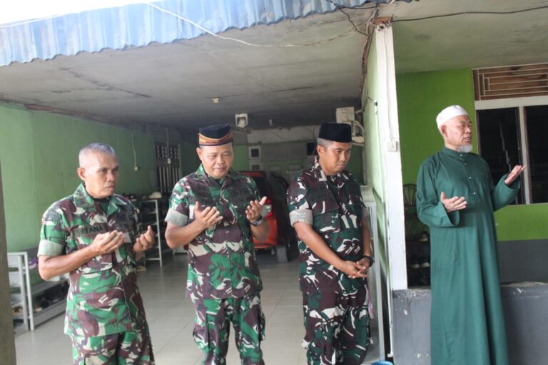 Berbagi Kasih, Dandim 1202/Singkawang Bakti Sosial Di Pondok Pesantren Al-Fatah