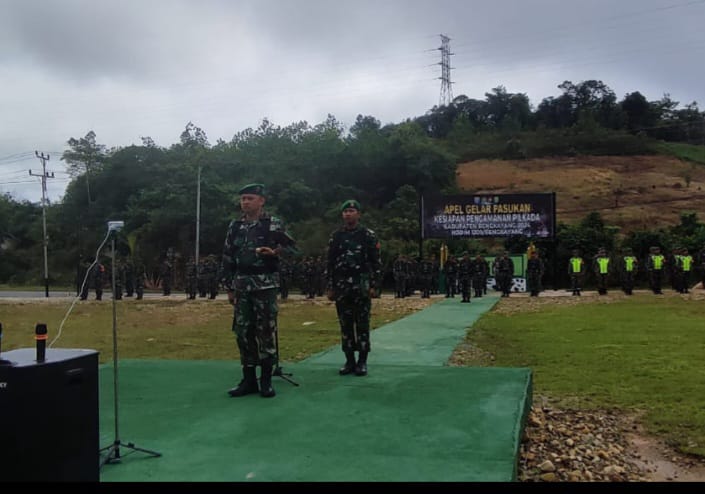 Dandim 1209/Bengkayang Pimpin Apel Gelar Pasukan Pengamanan Pilkada Serentak Tahun 2024.