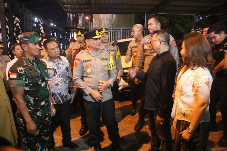 Pangdam XII/Tpr Bersama Forkopimda Patroli Amankan Malam Natal