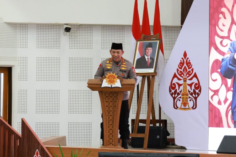 Kapolri Hadiri Penutupan Pleno Persis Dan Ini Pesan kapolri Mari Jaga Keberagaman Wujudkan Indonesia Mas 2045