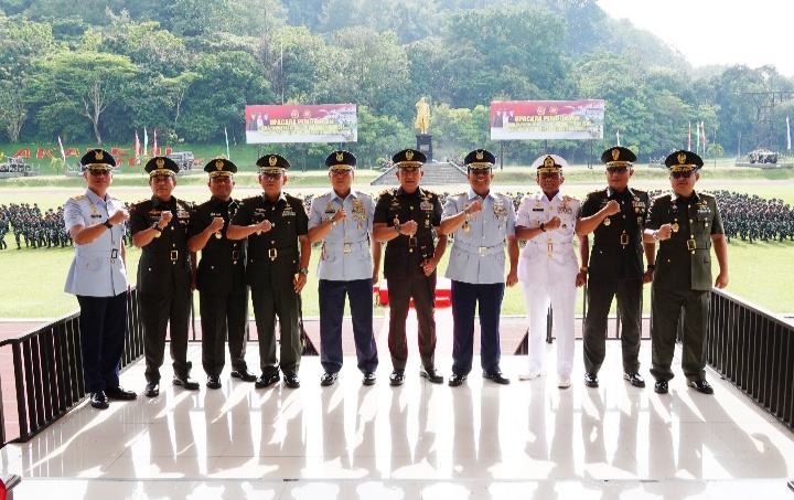 Wadan Kodiklat TNI Buka Dikma TNI di Akmil Magelang