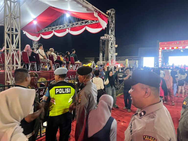 Pengamanan Ketat Mengawal Pentas Seni Budaya dan Expo UMKM Imlek 2576 di Singkawang
