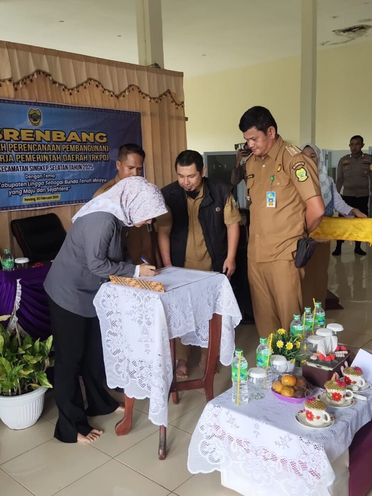 Kegiatan Musrenbang di Kecamatan Singkep Selatan Desa Ressng dan Marok kecil Ajukan Kendaraan Bas untuk Anak Sekolah,