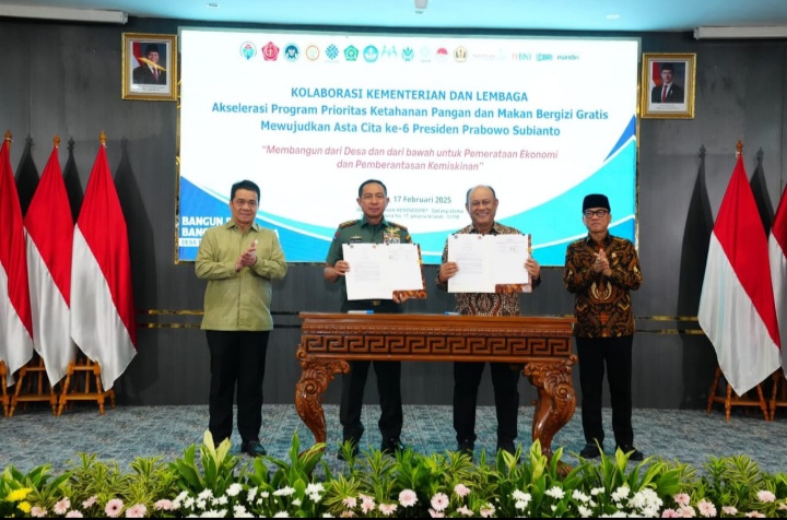 Panglima TNI Teken MoU Dengan Kementerian Desa dan Pembangunan Daerah Tertinggal dan Badan Gizi Nasional