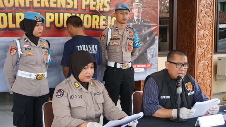 Polres Purworejo Berhasil Mengungkap Kasus Penipuan Berkedok Pinjeman Motor