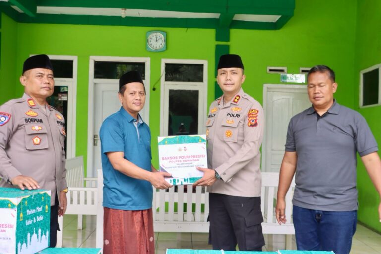 Kapolres Kuningan Silaturahmi ke Ponpes Al Muttaqien, Perkuat Kamtibmas Di Bulan Ramadhan