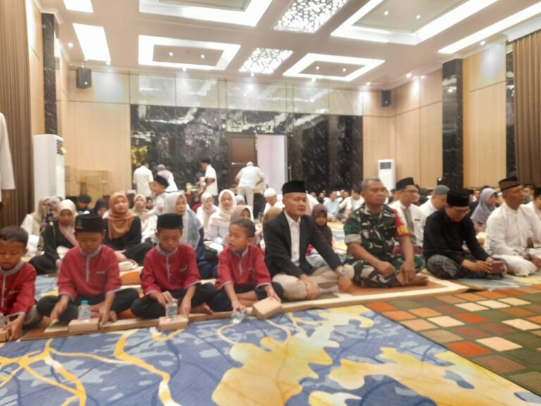 Buka Puasa Bersama Keluarga Besar Eagle Group, Berbagi Kasih di Bulan Suci
