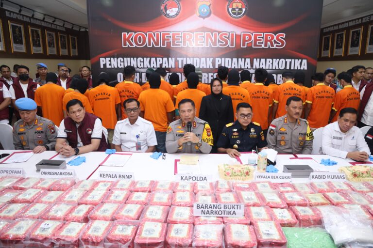 POLDA KEPRI UNGKAP 19 KASUS NARKOBA PERIODE MARET, SITA 94,5 KG SABU DAN EKSTASI 4.043 BUTIR
