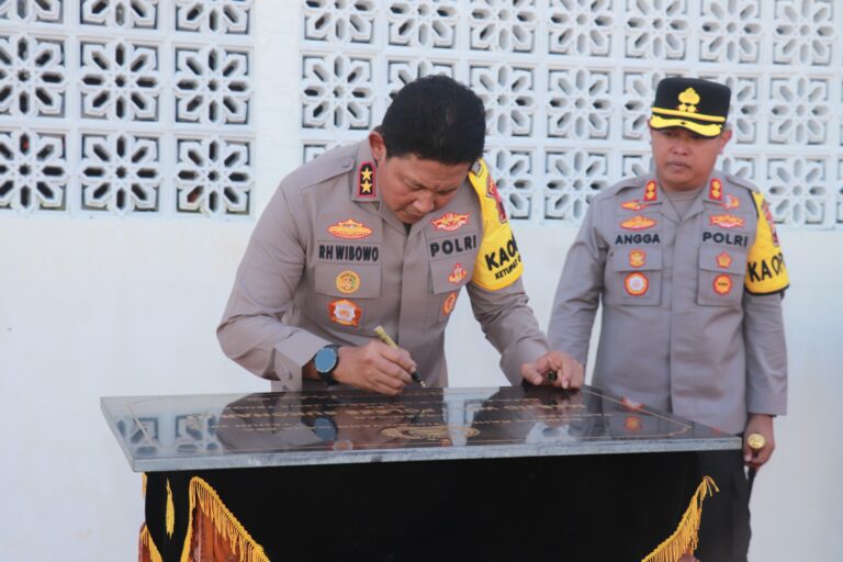Kapolda Jawa Tengah Resmikan Masjid dan Berikan Arahan Strategis di Polres Sukoharjo