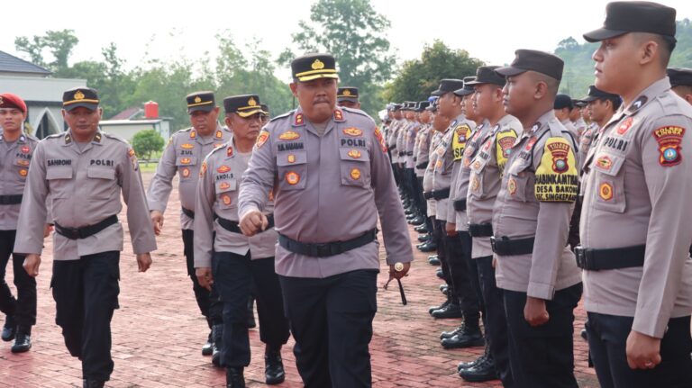 AKBP Pahala Martua Nababan, S.H., S.I.K., M.H., Pimpin Apel Gelar Pasukan Pengamanan May Day 2025
