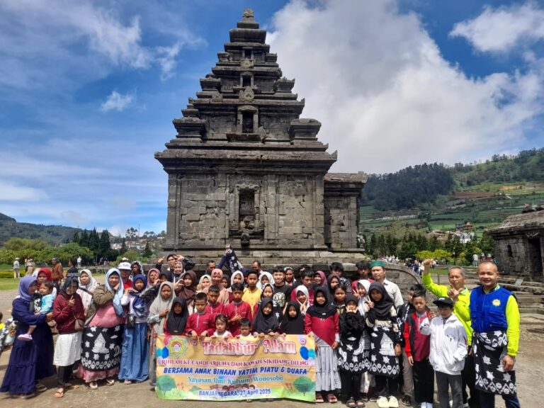 Yayasan Umi Kulsum Wonosobo Gelar Tadabur Alam ke Dieng, Berikan Keceriaan bagi Anak Yatim dan Dhuafa