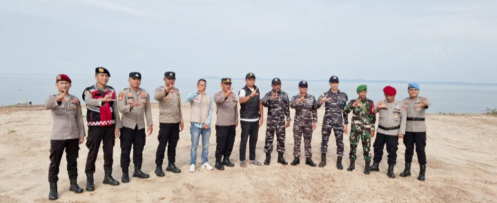 Camat singkep Selatan dan Lurah Berlian Mengucapkan Terimakasih dan Mengapresiasi kepada Tim PAM Gabungan TNI – POLRI dalam Pengamanan Wisata pulau berhala