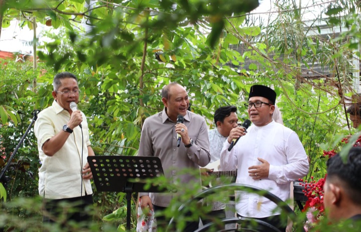 Kapolda Kalbar Bersama Forkopimda Silaturahmi Halal Bihalal Di Kediaman Bupati Kubu Raya