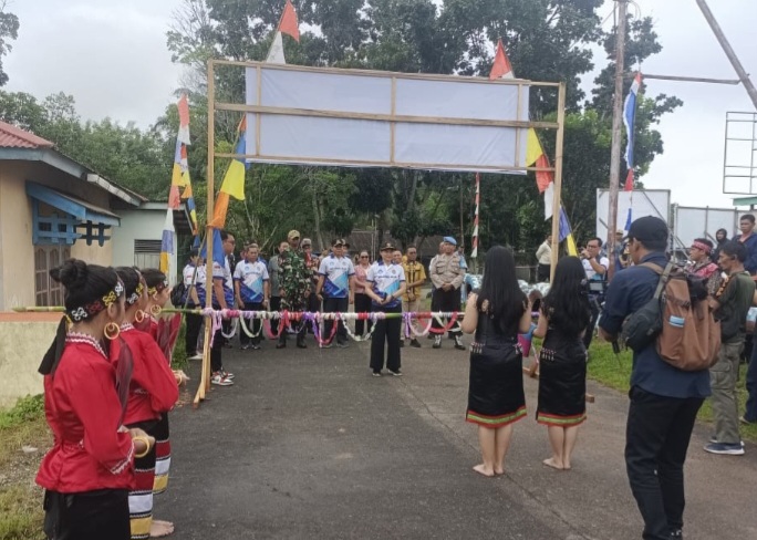 Dukung Kelancaran 02SN dan FLS2N 2025, Polsek Belitang Hilir Berikan Pengamanan