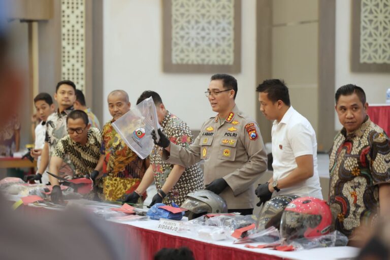 Polda Jatim Ungkap 1.863 Kasus dan Berhasil Amankan 2.307 Tersangka di Operasi Pekat II Semeru 2025