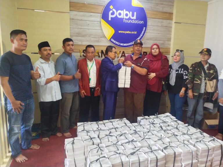 Yayasan PABU Foundation Terima Bantuan Nasi Berkah dari Partai Gerindra