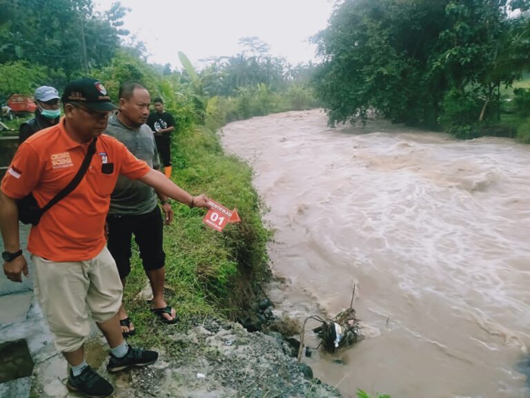 Perahu karet Terbalik Saat Rafting, Warga Sukoharjo ditemukan Meninggal.