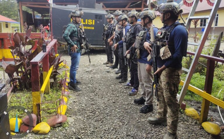 Satgas Ops Damai Cartenz Berhasil Amankan Bandara Aminggaru Ilaga Saat Terjadi Kontak Senjata