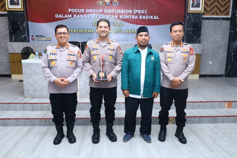 Divhumas Polri Gelar FGD Kontra Radikal: “Terorisme adalah Musuh Kita Bersama” di Polrestabes Makassar