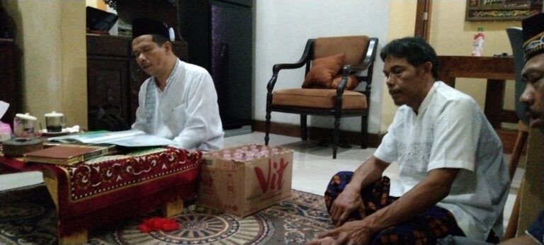 Ustadz Agus Aliwafa Pimpin Doa dan Dzikir Bersama Jamaah Majelis Ta’lim Nurul Al-Muhajirin