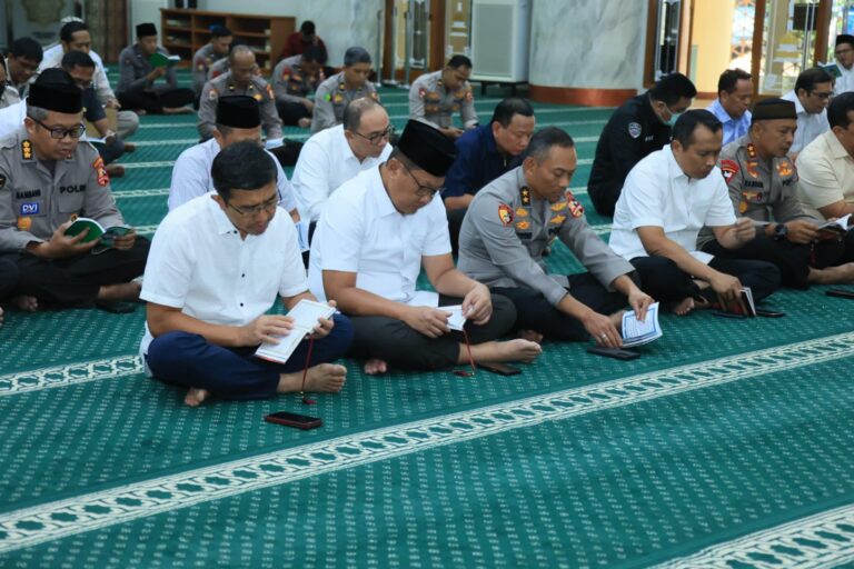 Mabes Polri Gelar Doa dan Zikir Bersama untuk Kelancaran Rangkaian Peringatan Hari Bhayangkara ke-79