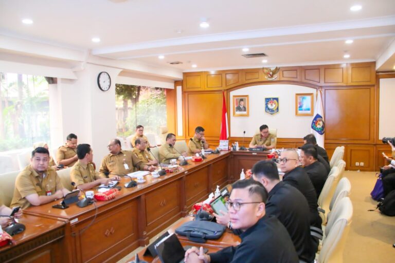 Terima Audiensi Peserta P3N XXV Lemhannas RI, Sekjen Kemendagri Jelaskan Upaya Percepat Perizinan Berusaha di Daerah