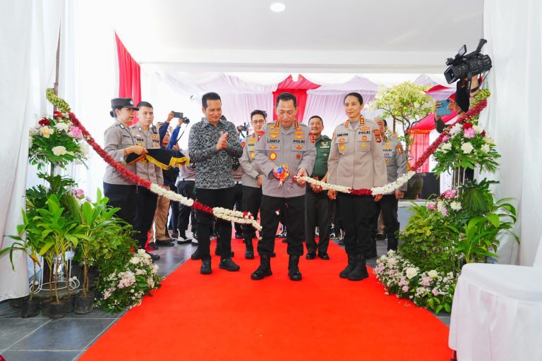 Kapolri Resmikan SPPG Polres Jembrana, Komitmen Sukseskan Program MBG