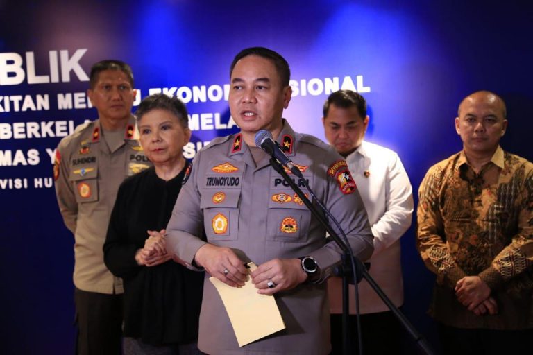 Pelayanan Kesehatan Hingga Hiburan Rakyat: HUT Bhayangkara Warnai CFD dengan Sentuhan Kepedulian