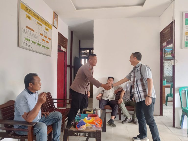 Polri Serahkan Hibah Tanah untuk Jalan Umum di Desa Pemuar, Melawi