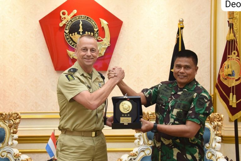 Kas Kormar Terima Kunjungan Kehormatan Komandan Marinir Kerajaan Belanda